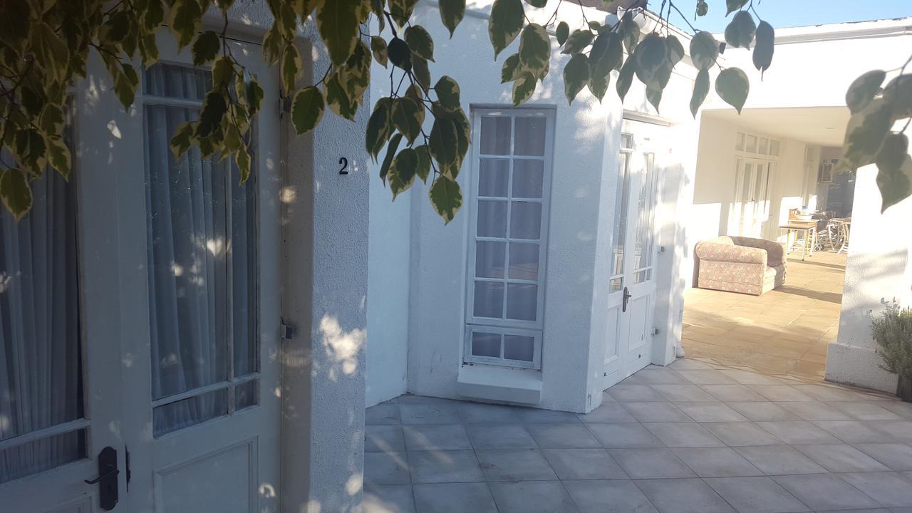 Blu Bed & Breakfast Port Elizabeth Bagian luar foto