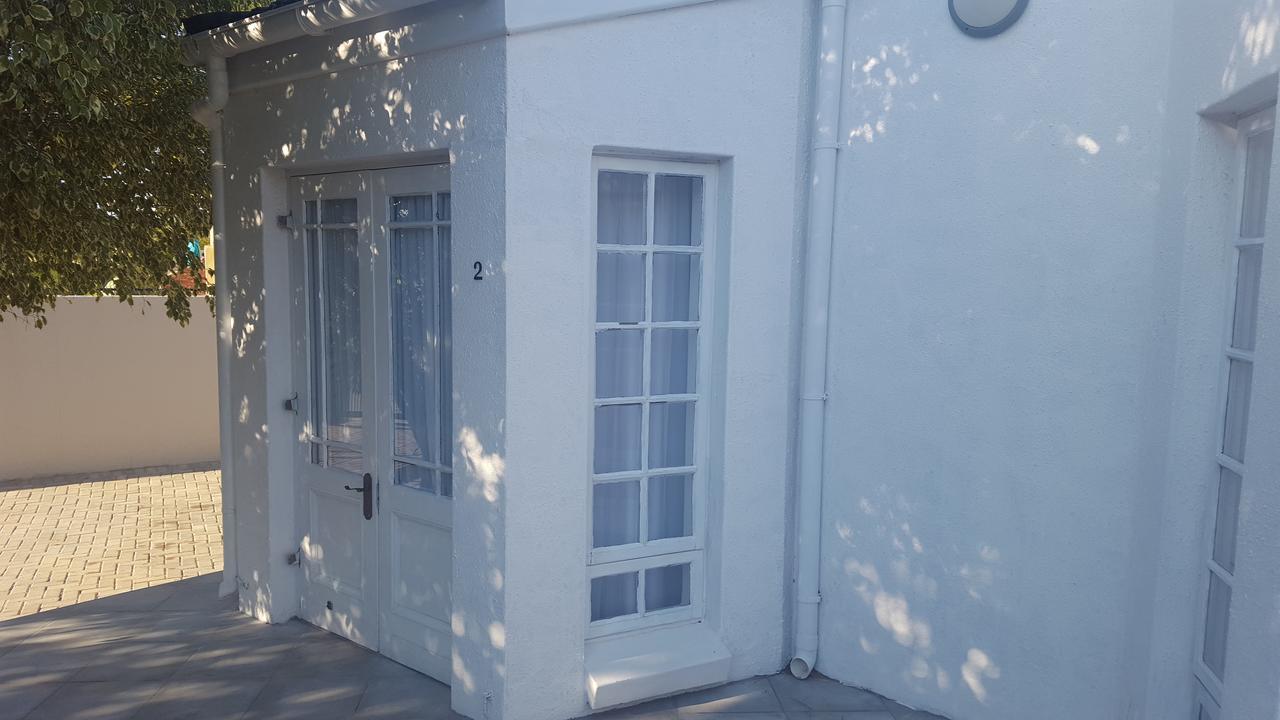 Blu Bed & Breakfast Port Elizabeth Bagian luar foto