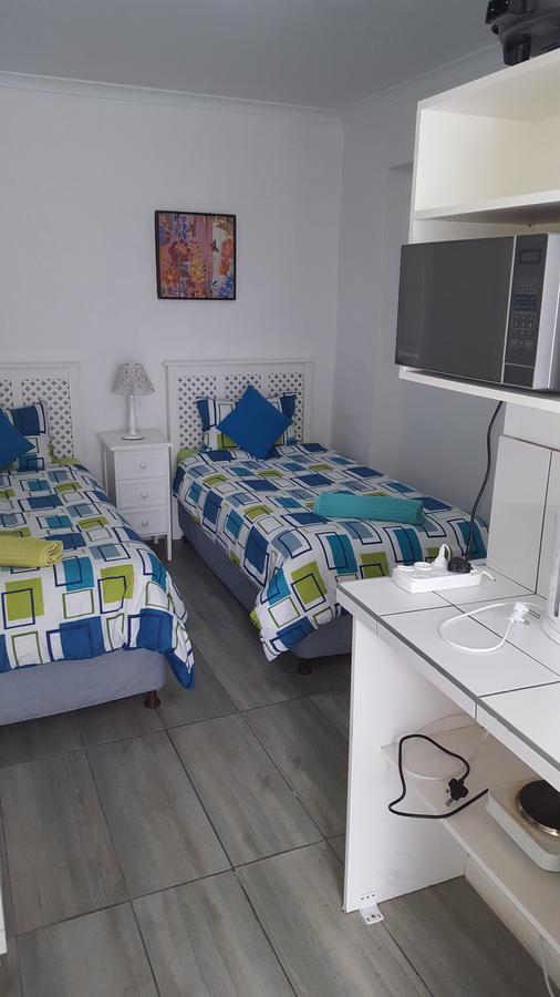 Blu Bed & Breakfast Port Elizabeth Bagian luar foto