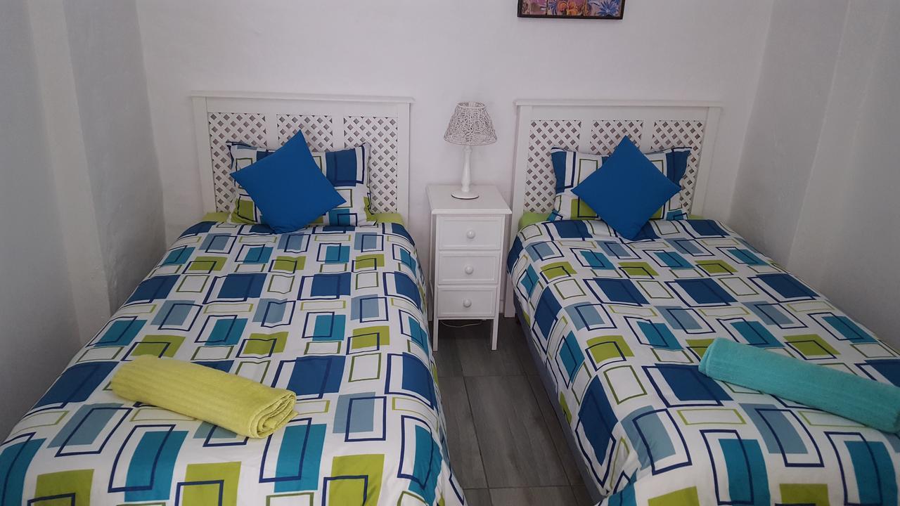 Blu Bed & Breakfast Port Elizabeth Bagian luar foto